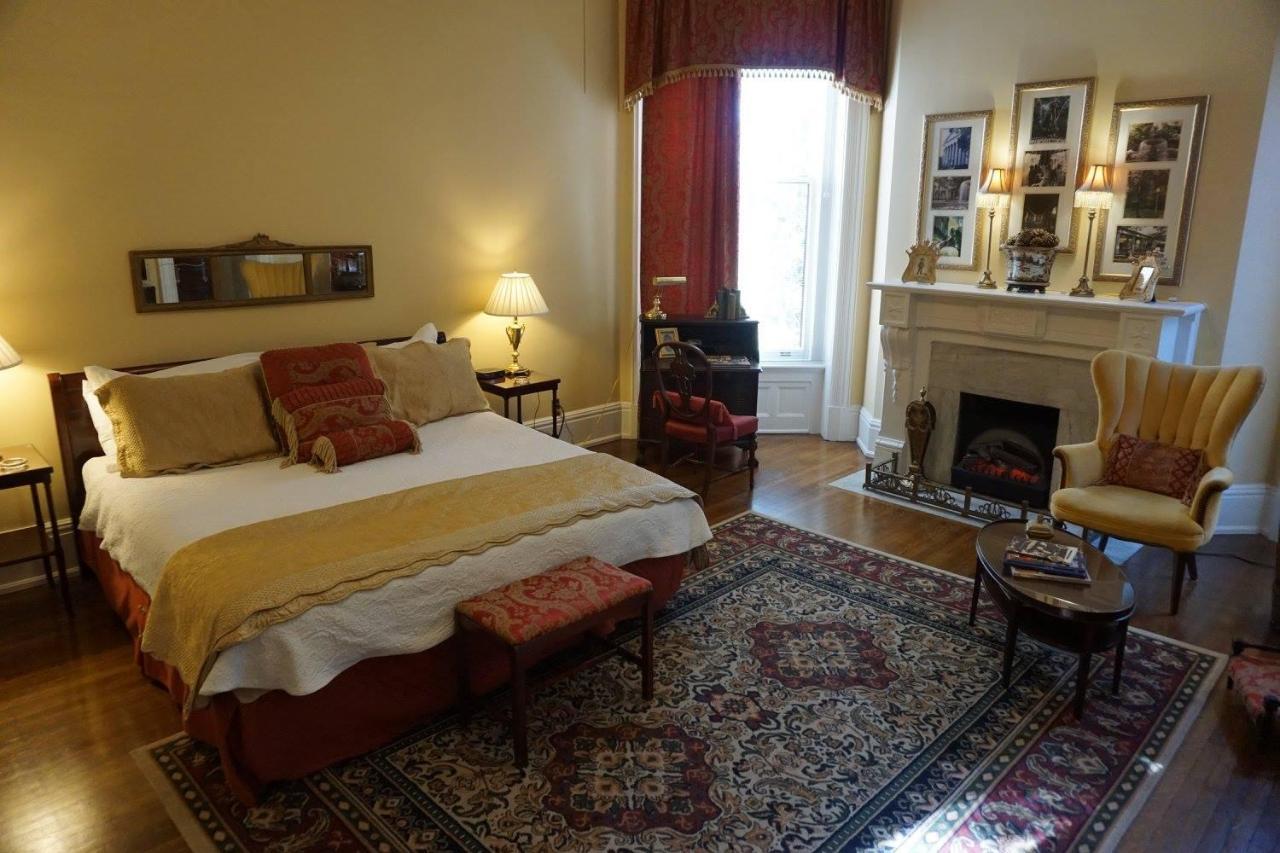 Louisville Bourbon Inn Экстерьер фото