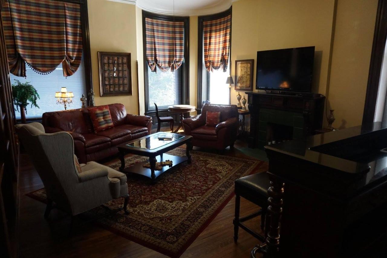 Louisville Bourbon Inn Экстерьер фото