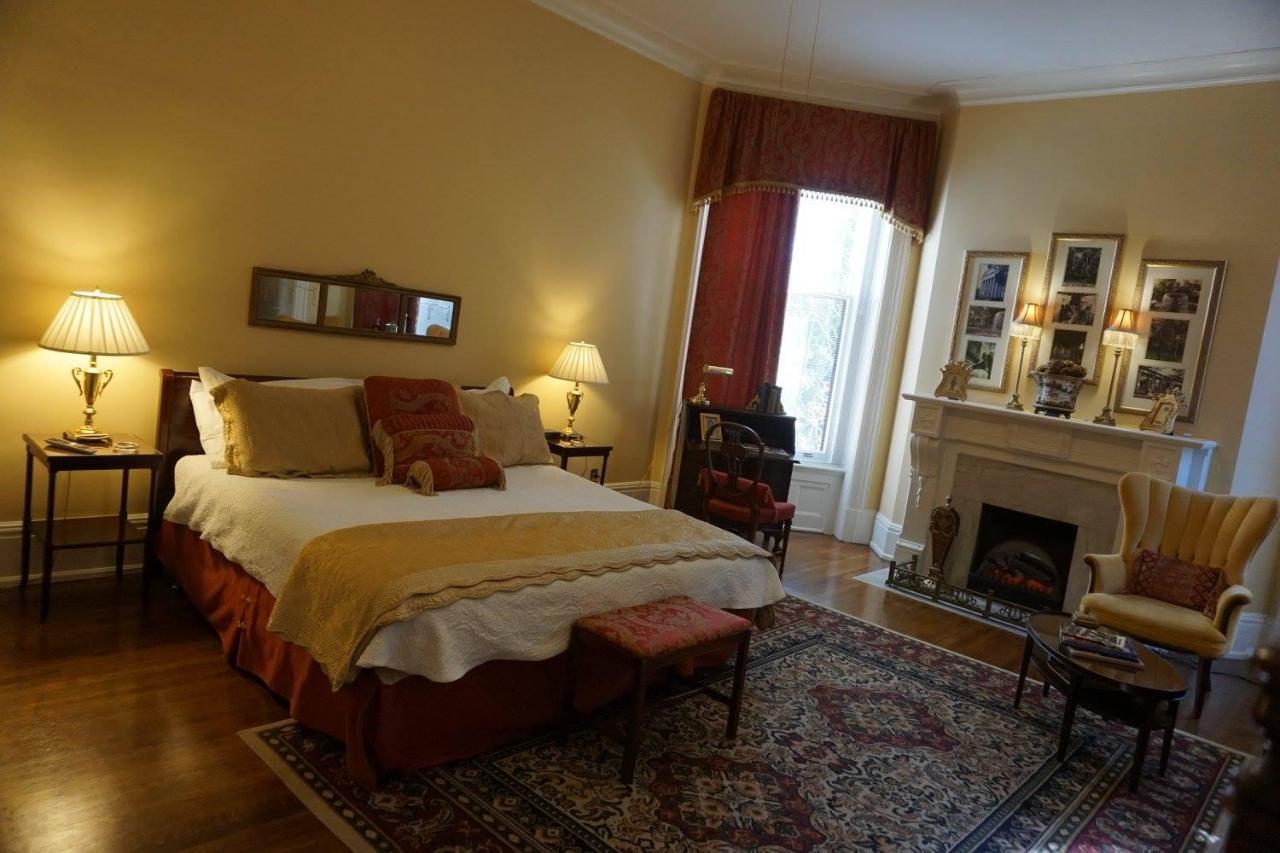 Louisville Bourbon Inn Экстерьер фото