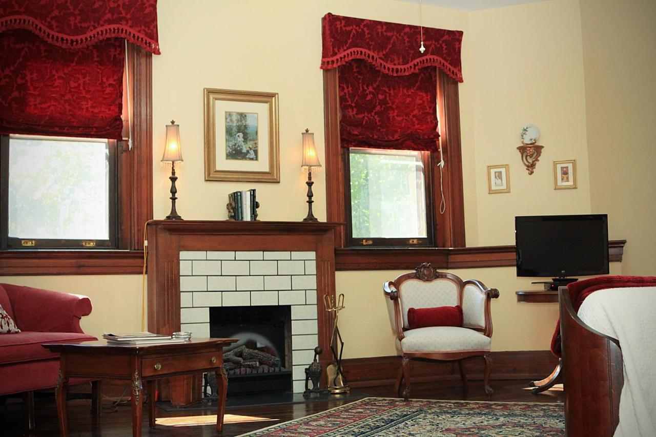 Louisville Bourbon Inn Экстерьер фото