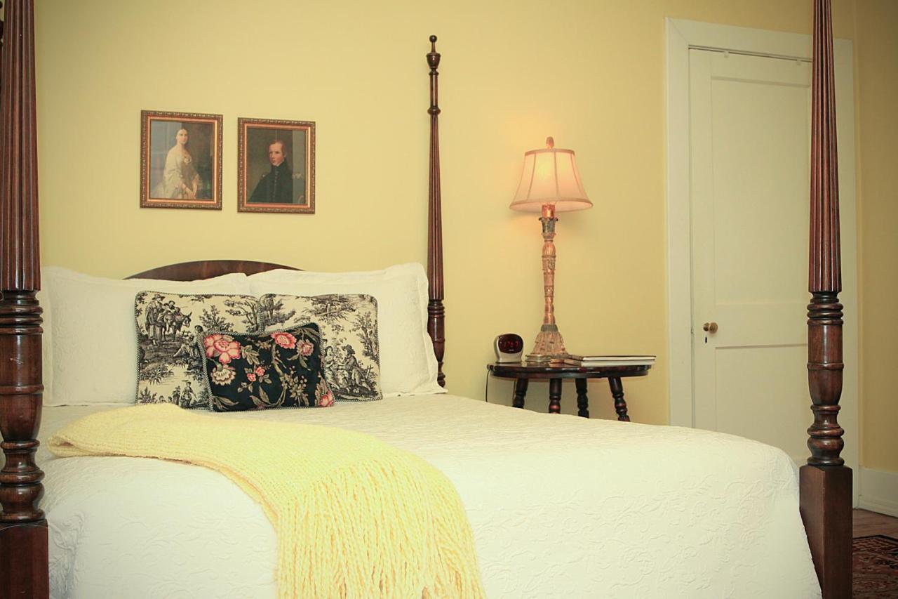 Louisville Bourbon Inn Экстерьер фото